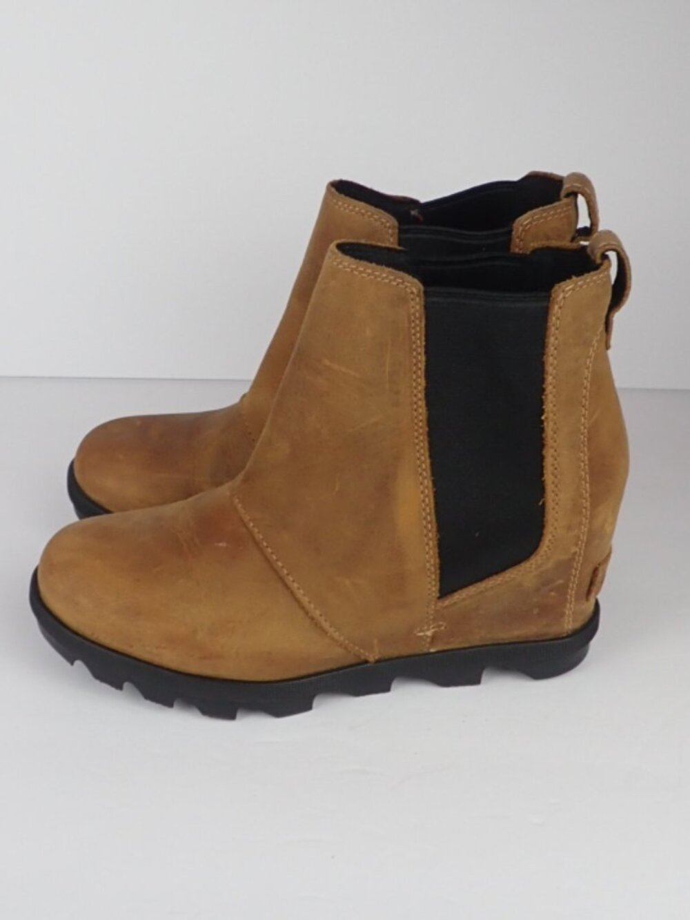 Sorel Womens 7 Joan Of Arctic Wedge II Chelsea Boots Ankle Bootie